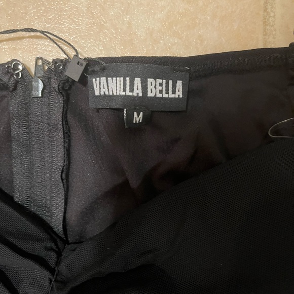 Black mini dress - Picture 3 of 3